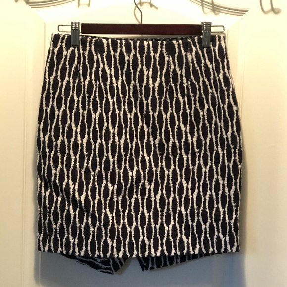 Ann Taylor Loft Navy White Petite Small Skirt - Picture 2 of 4